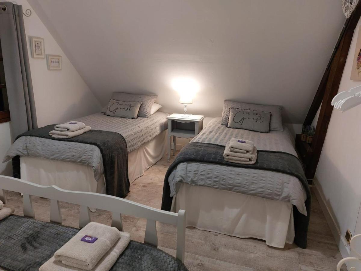 Les Gages Villa Brece  Exteriör bild