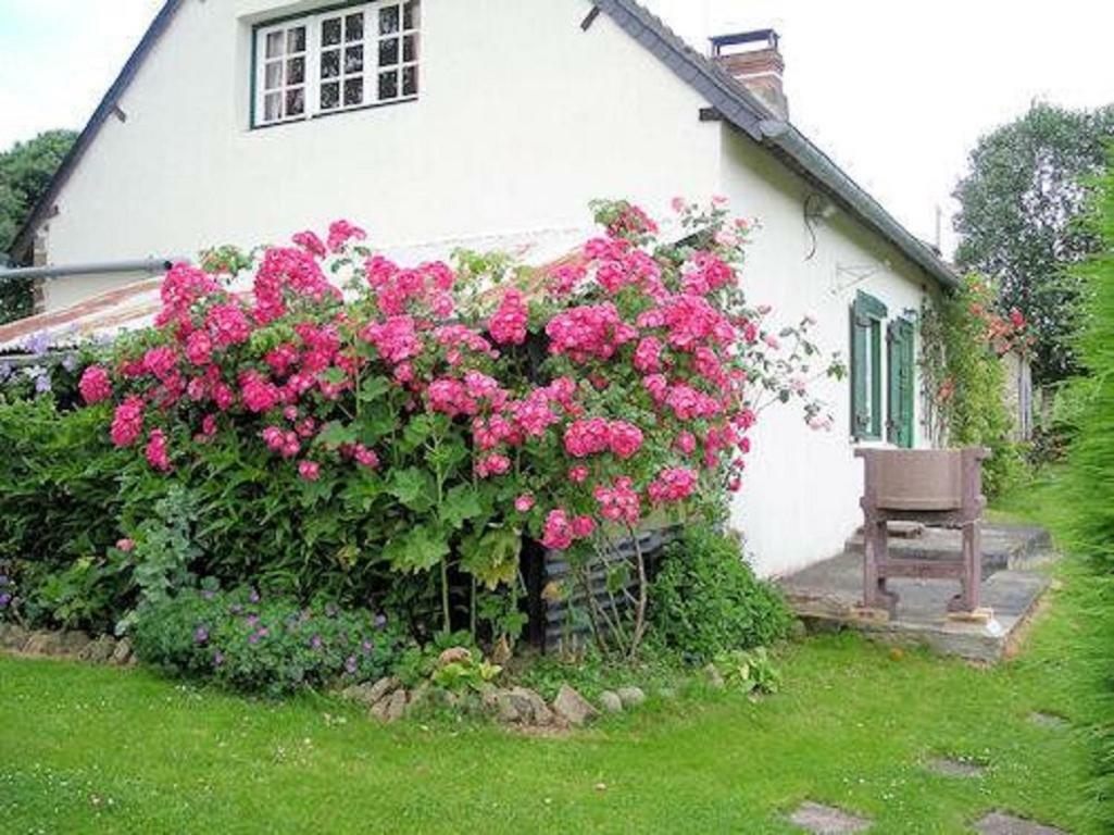 Les Gages Villa Brece  Exteriör bild